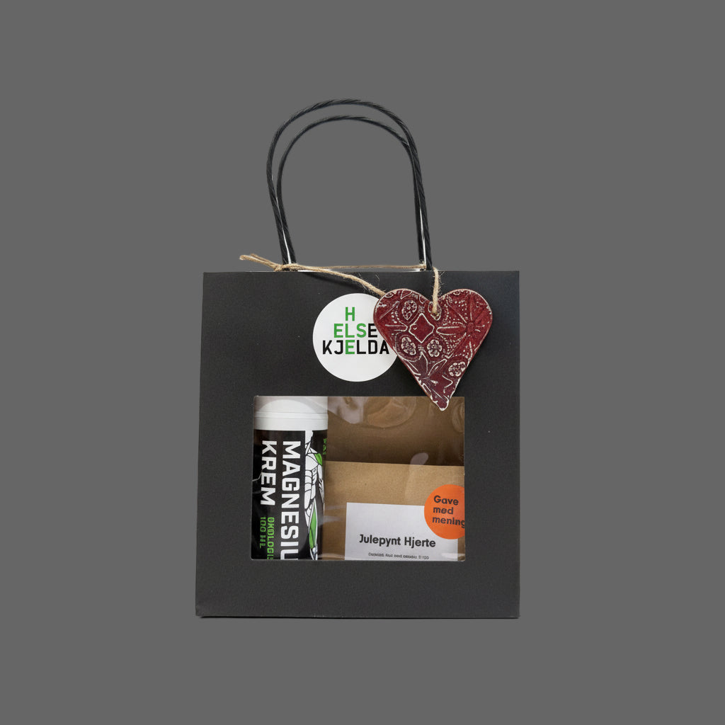 Gåvepakke med hjarta i keramikk